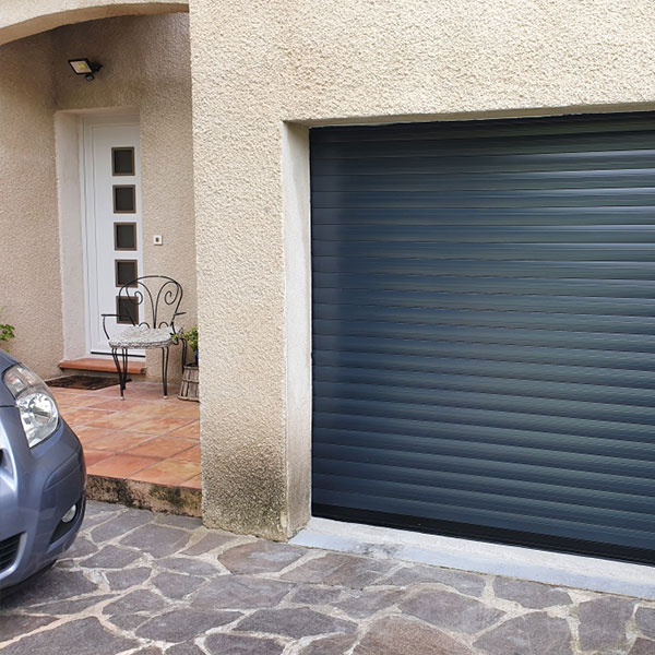 Portes de garage enroulable - VOLETS DU SUD